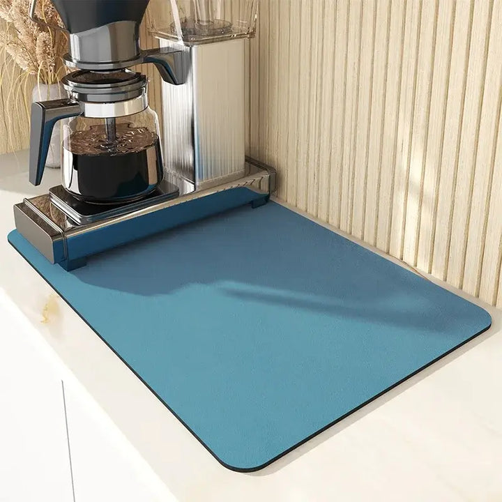 Kitchen mat made of diatom mud under coffee machine, eco-friendly rectangular quick-dry mat for spills and messes.