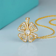 Four Leaf Necklace Moissanite Jewelry Round Cut Diamond